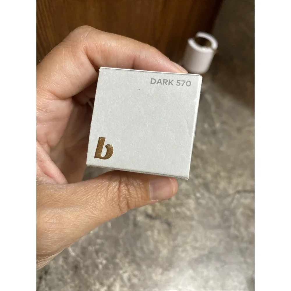 BNIB BEAUTYCOUNTER Skin Twin‎ Featherweight Foundation 1 fl oz Each Dark 570